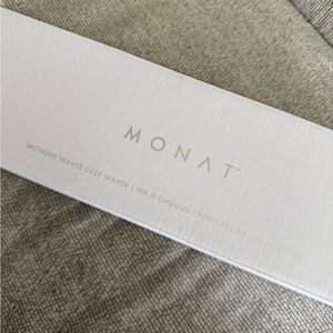 Monat Wonder Waves Deep Waver